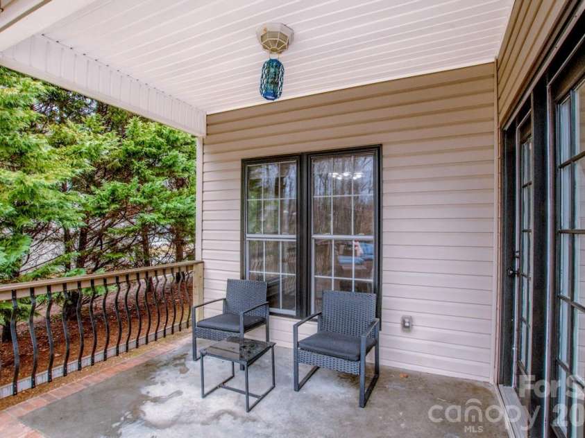 225 Delview Drive, Cherryville, NC 28021.  MLS# CAR4355321, YatesRealty ID 9978. 