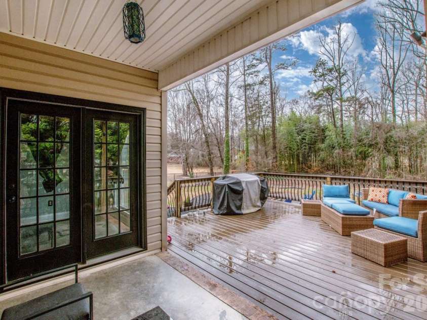 225 Delview Drive, Cherryville, NC 28021.  MLS# CAR4355321, YatesRealty ID 9978. 