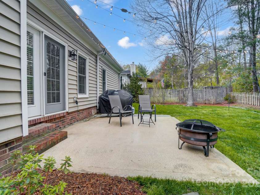 1509 Burning Lantern Lane, Kannapolis, NC 28081.  MLS# CAR4240617, YatesRealty ID 9979. 