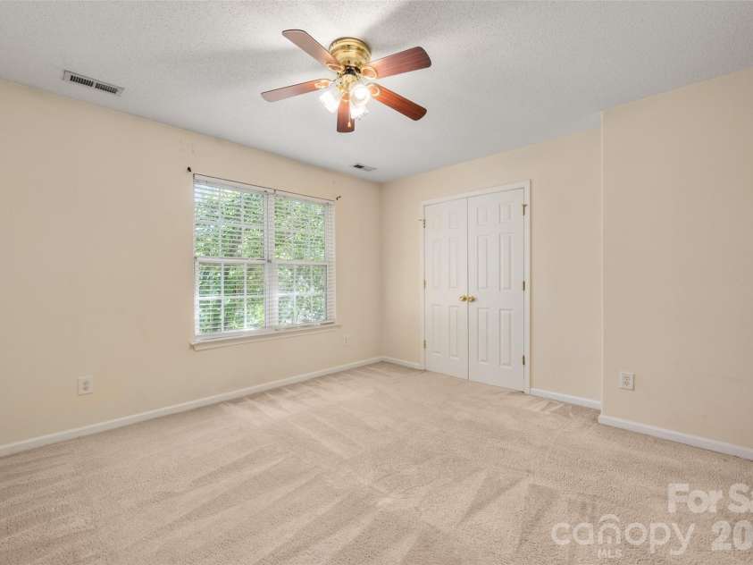 575 Goldstaff Lane, Charlotte, NC 28273.  MLS# CAR4291975, YatesRealty ID 9980. 