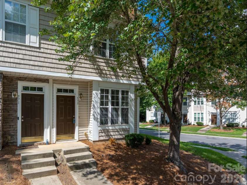 575 Goldstaff Lane, Charlotte, NC 28273.  MLS# CAR4291975, YatesRealty ID 9980. 