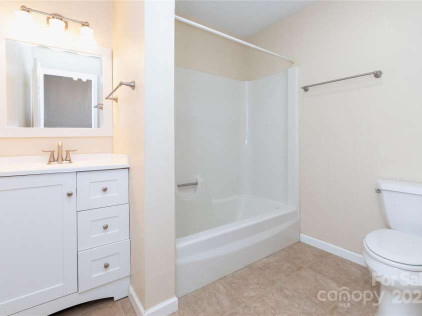 6 Woodmere Drive, Arden, NC 28704.  MLS# CAR4250778, YatesRealty ID 9980. 