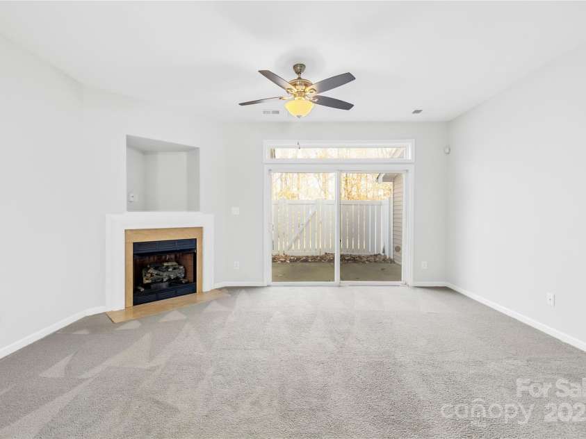 8263 Carob Tree Lane, Charlotte, NC 28215.  MLS# CAR4222201, YatesRealty ID 9981. 