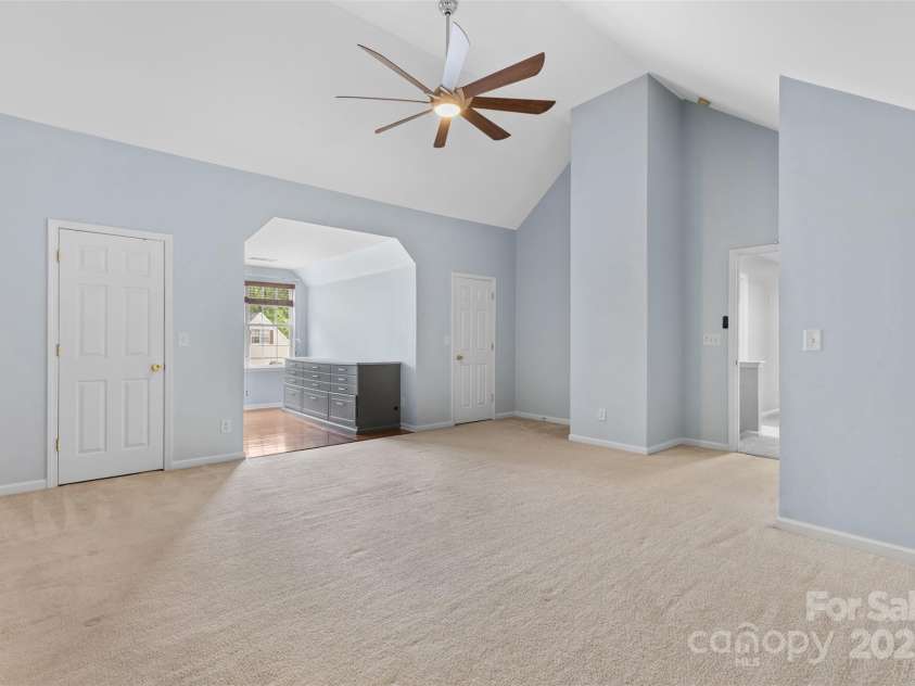 9010 Davis Crossing Court, Charlotte, NC 28269.  MLS# CAR4247554, YatesRealty ID 9982. 