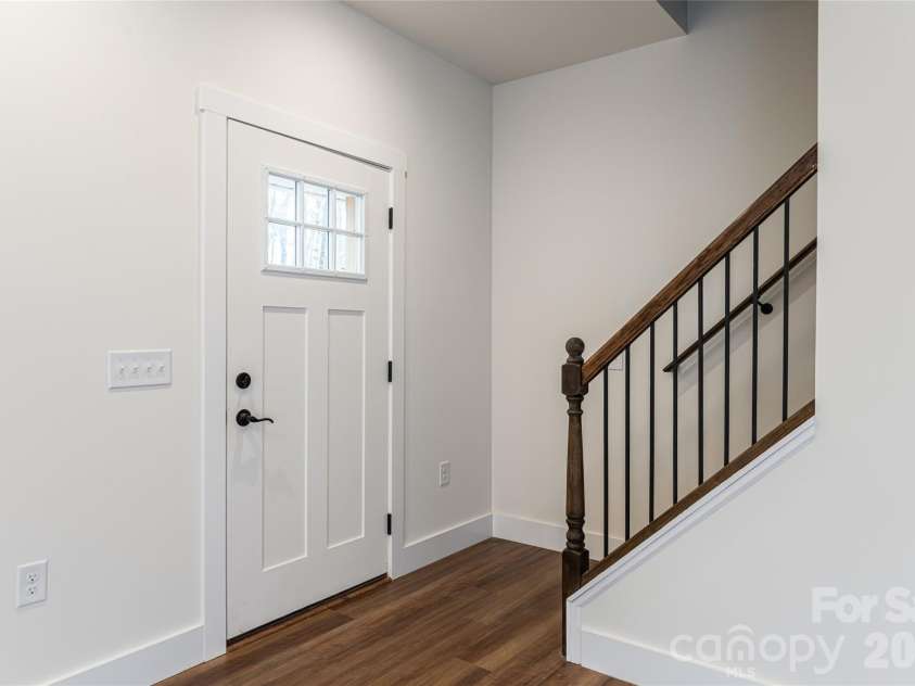 204 Cascade Ridge Road, Fairview, NC 28730.  MLS# CAR4315304, YatesRealty ID 9983. 