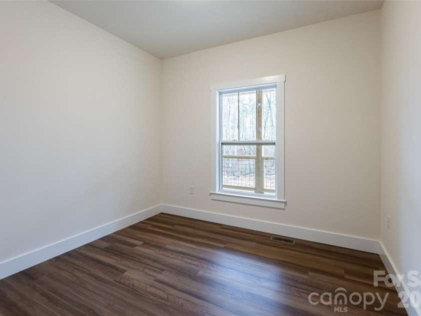 204 Cascade Ridge Road, Fairview, NC 28730.  MLS# CAR4315304, YatesRealty ID 9983. Office on the Main Floor