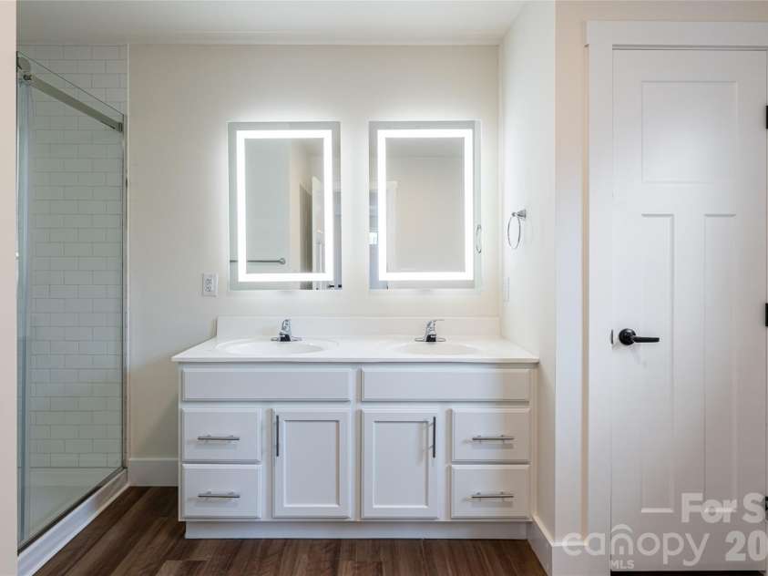 204 Cascade Ridge Road, Fairview, NC 28730.  MLS# CAR4315304, YatesRealty ID 9983. Owner's Bath