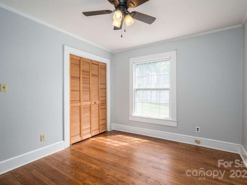 406 Arrowood Street, Lenoir, NC 28645.  MLS# CAR4252914, YatesRealty ID 9983. 