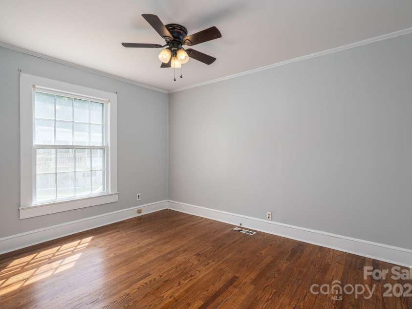 406 Arrowood Street, Lenoir, NC 28645.  MLS# CAR4252914, YatesRealty ID 9983. 