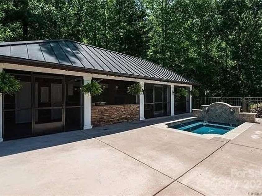 7722 Juniper Lane, Denver, NC 28037.  MLS# CAR4329145, YatesRealty ID 9984. 