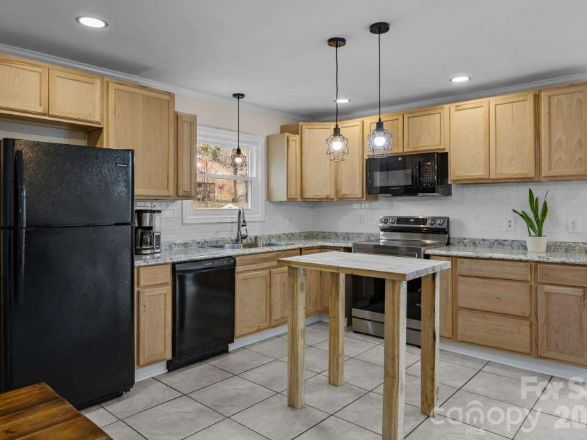 94 Cumberland Court, Concord, NC 28025.  MLS# CAR4314059, YatesRealty ID 9985. 