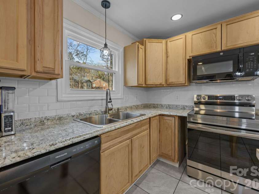 94 Cumberland Court, Concord, NC 28025.  MLS# CAR4314059, YatesRealty ID 9985. 