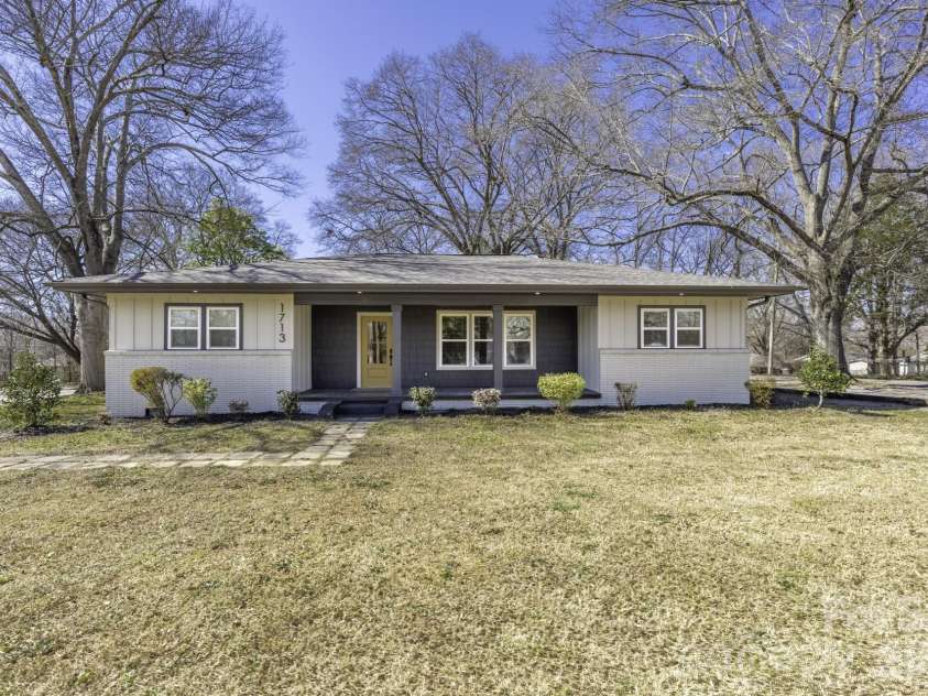1713 Davis Park Road, Gastonia, NC 28052.  MLS# CAR4341054, YatesRealty ID 9987. 