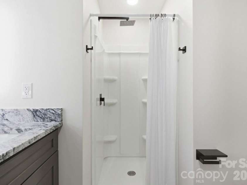 1713 Davis Park Road, Gastonia, NC 28052.  MLS# CAR4341054, YatesRealty ID 9987. 