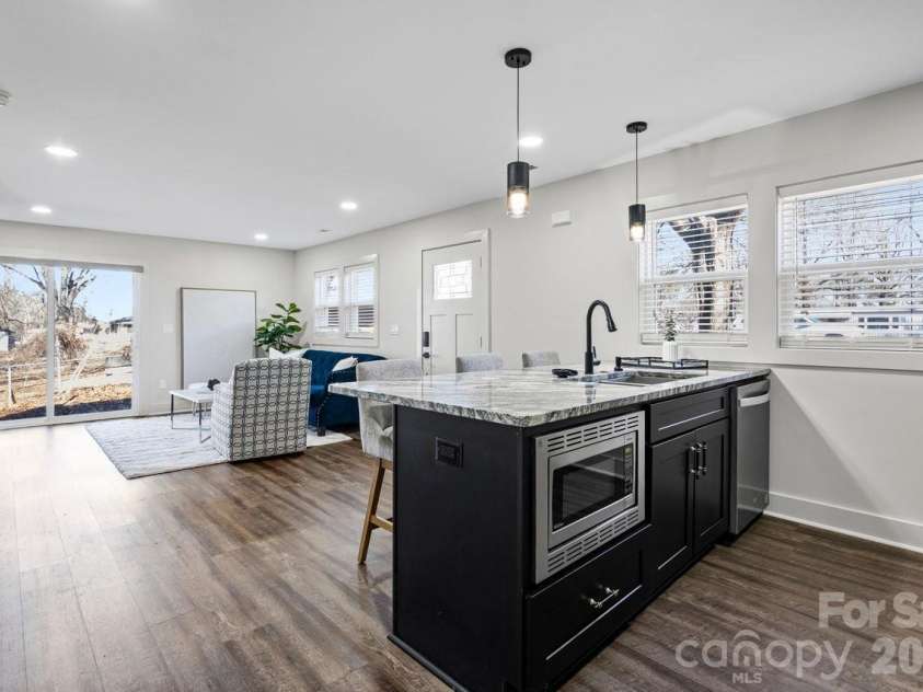 1713 Davis Park Road, Gastonia, NC 28052.  MLS# CAR4341054, YatesRealty ID 9987. 