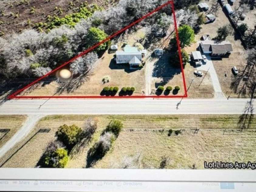 1909 Charlotte Highway, York, SC 29745.  MLS# CAR4330555, YatesRealty ID 9987. 