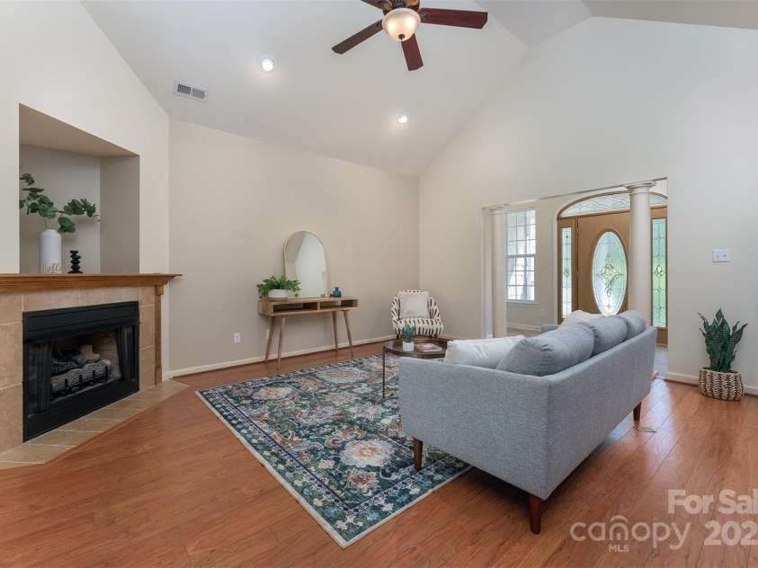 415 Kingfisher Lane, Mills River, NC 28759.  MLS# CAR4234058, YatesRealty ID 9988. 