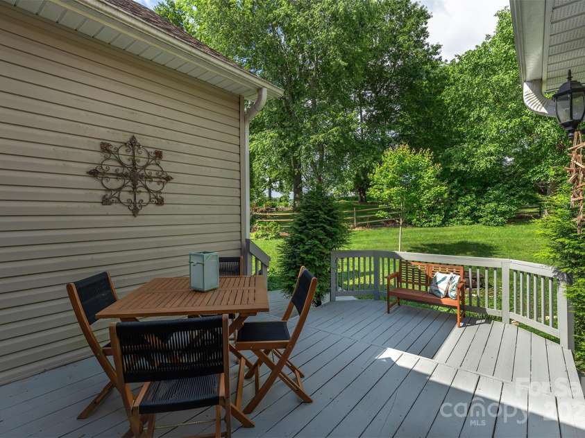 415 Kingfisher Lane, Mills River, NC 28759.  MLS# CAR4234058, YatesRealty ID 9988. 