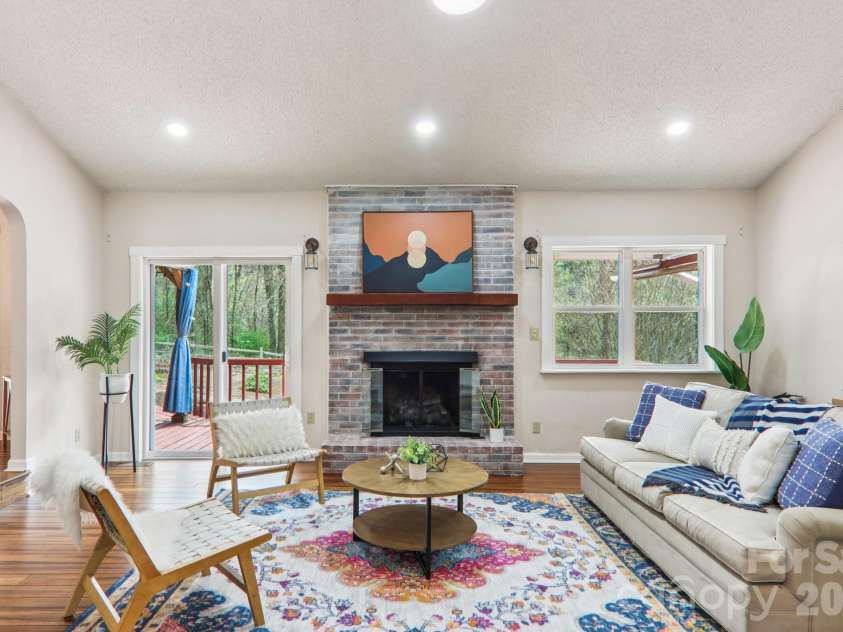 544 Bluebird Ridge, Asheville, NC 28804.  MLS# CAR4358394, YatesRealty ID 9988. 