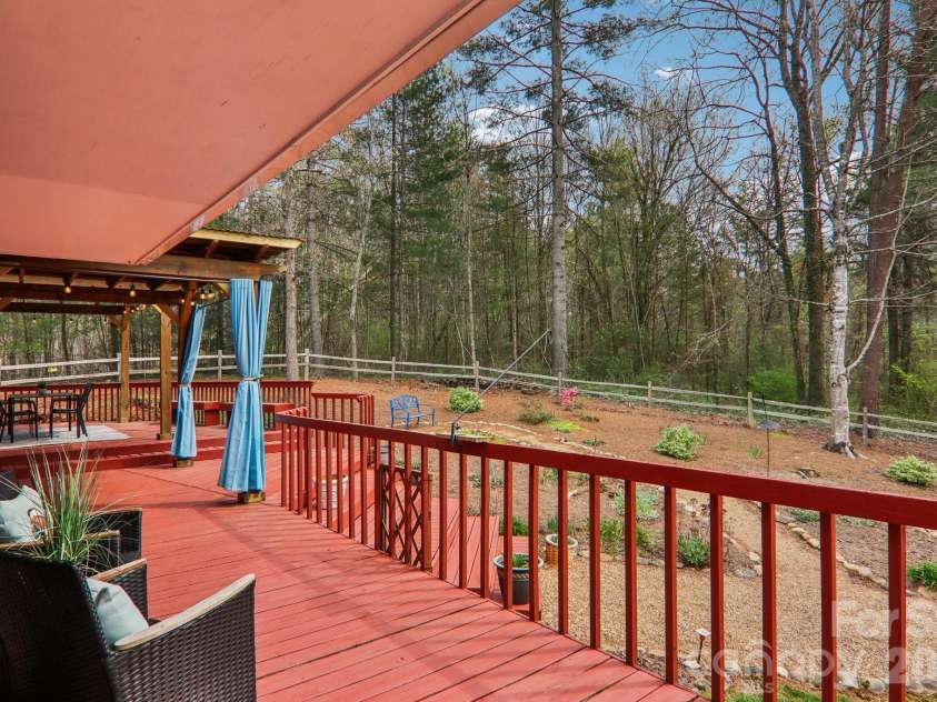 544 Bluebird Ridge, Asheville, NC 28804.  MLS# CAR4358394, YatesRealty ID 9988. 