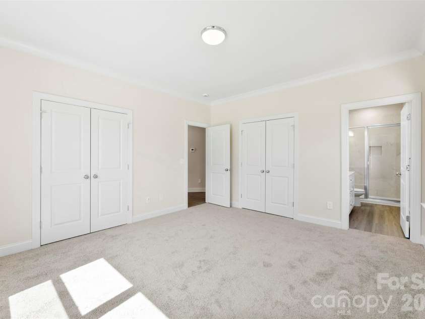 109 Titleist Drive, Statesville, NC 28677.  MLS# CAR4382087, YatesRealty ID 9990. Primary bedroom