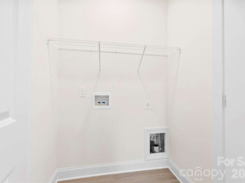 109 Titleist Drive, Statesville, NC 28677.  MLS# CAR4382087, YatesRealty ID 9990. Primary walk in closet