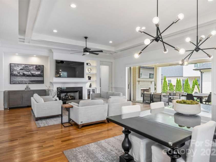 3242 Maymont Place, Charlotte, NC 28205.  MLS# CAR4250123, YatesRealty ID 9990. 