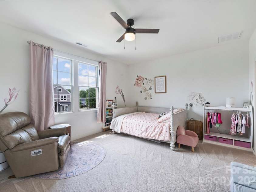 3242 Maymont Place, Charlotte, NC 28205.  MLS# CAR4250123, YatesRealty ID 9990. 