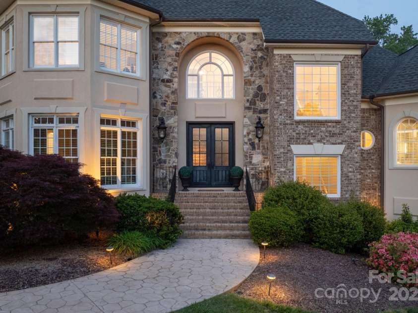 1001 Medinah Court, Waxhaw, NC 28173.  MLS# CAR4252507, YatesRealty ID 9992. 