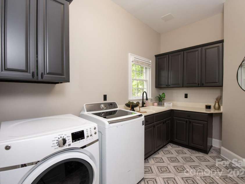 1001 Medinah Court, Waxhaw, NC 28173.  MLS# CAR4252507, YatesRealty ID 9992. 