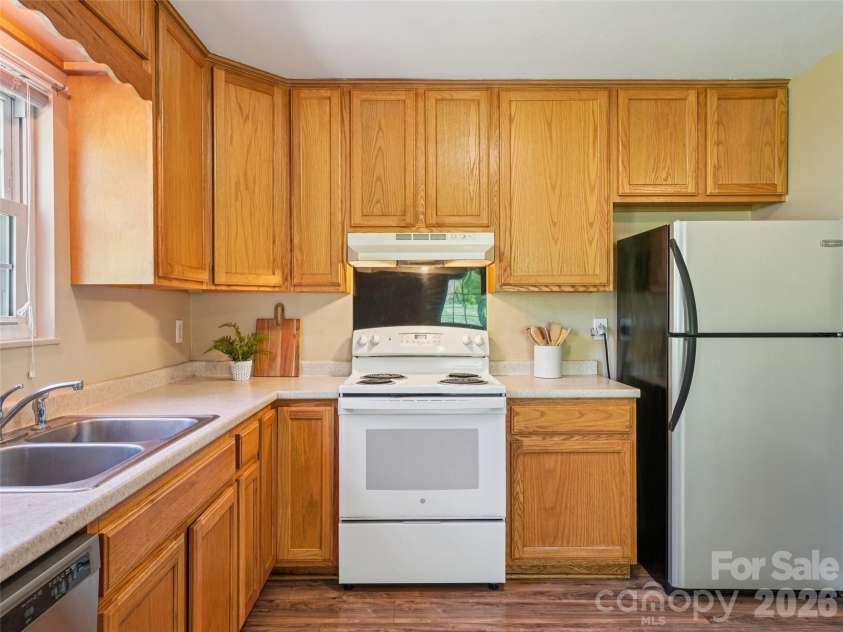 88 Lees Creek Road, Asheville, NC 28806.  MLS# CAR4366709, YatesRealty ID 9992. 