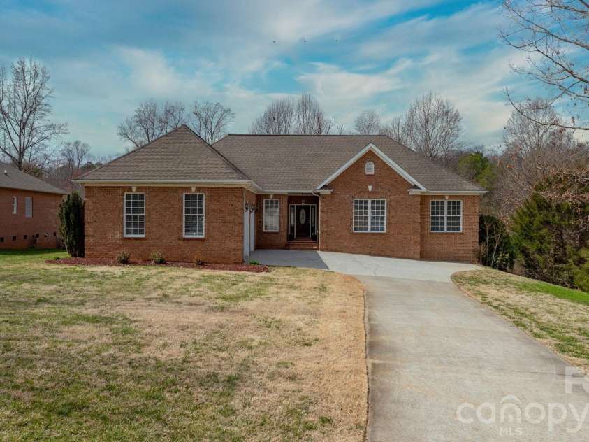 215 Browning Drive, Taylorsville, NC 28681.  MLS# CAR4425284, YatesRealty ID 9993. 