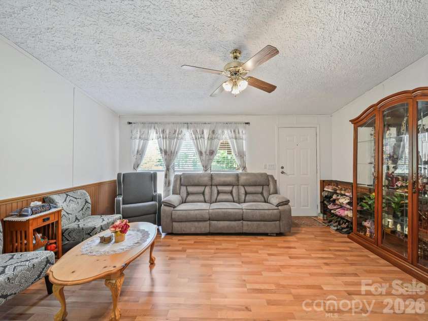 130 Benton Road, Kings Mountain, NC 28086.  MLS# CAR4346725, YatesRealty ID 9995. 