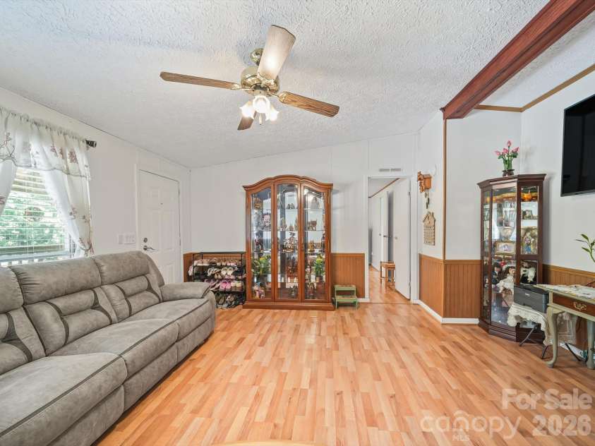 130 Benton Road, Kings Mountain, NC 28086.  MLS# CAR4346725, YatesRealty ID 9995. 
