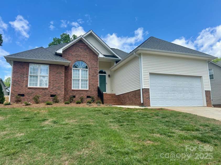 3776 Kennedy Road, Gastonia, NC 28056.  MLS# CAR4252148, YatesRealty ID 9995. 