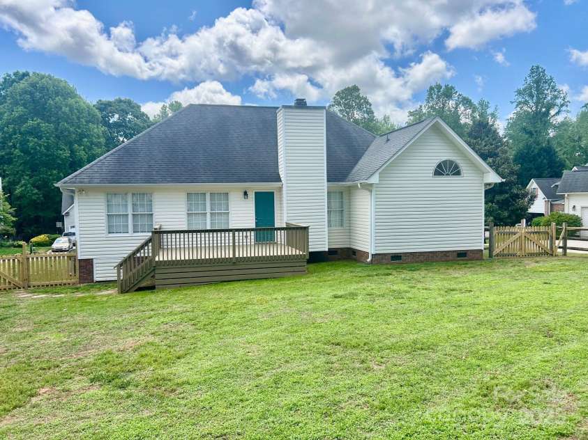 3776 Kennedy Road, Gastonia, NC 28056.  MLS# CAR4252148, YatesRealty ID 9995. 