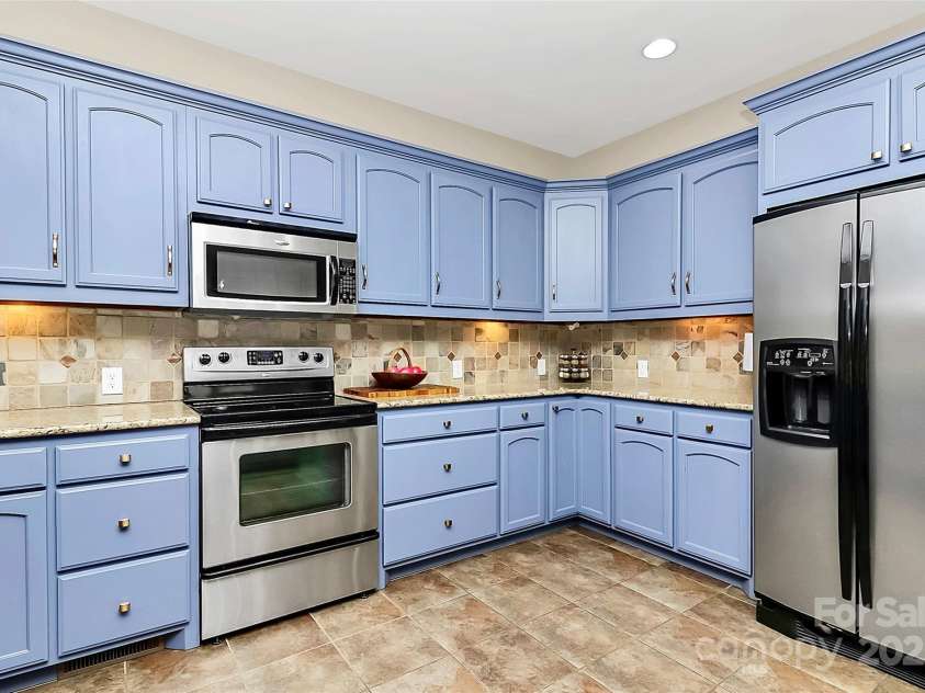 4205 New Town Road, Waxhaw, NC 28173.  MLS# CAR4238847, YatesRealty ID 9998. 