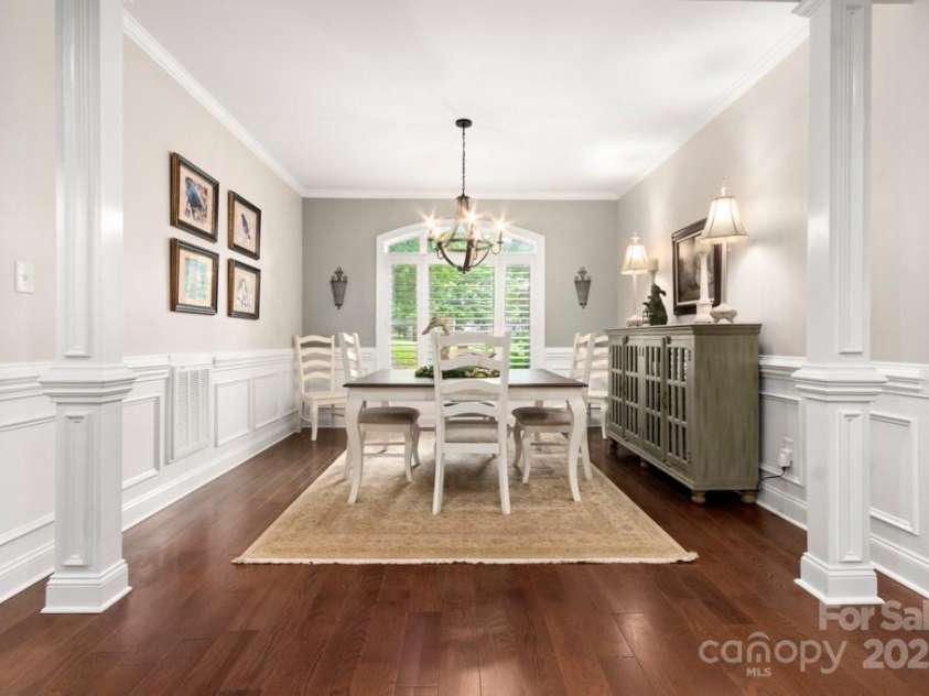 206 Oxford Place Drive, Fort Mill, SC 29715.  MLS# CAR4248553, YatesRealty ID 9999. 