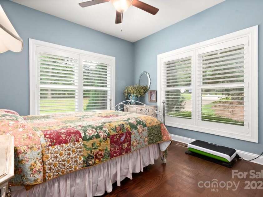 206 Oxford Place Drive, Fort Mill, SC 29715.  MLS# CAR4248553, YatesRealty ID 9999. 
