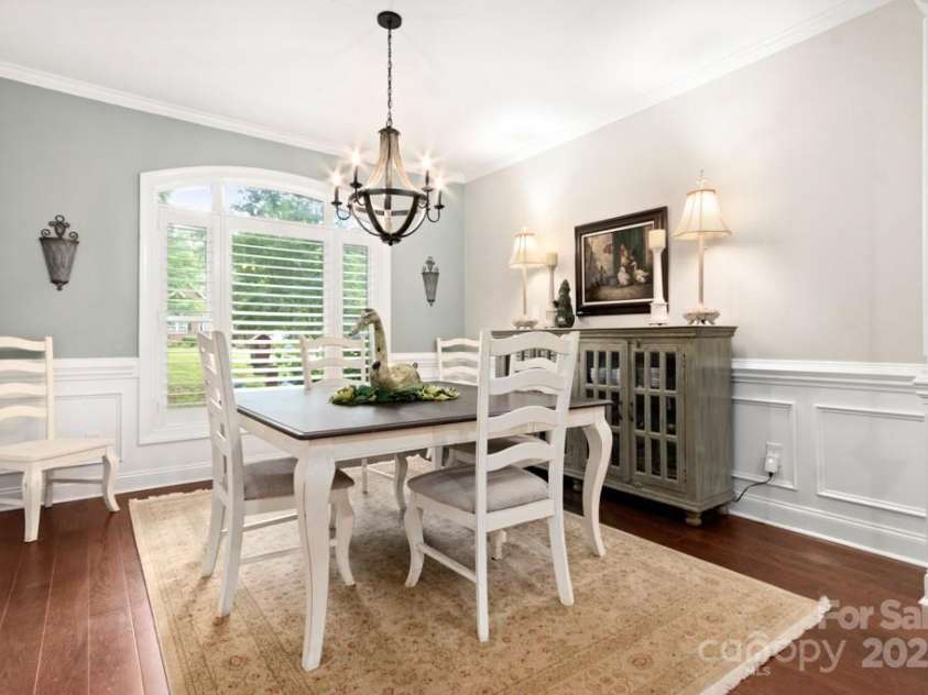 206 Oxford Place Drive, Fort Mill, SC 29715.  MLS# CAR4248553, YatesRealty ID 9999. Large dining room