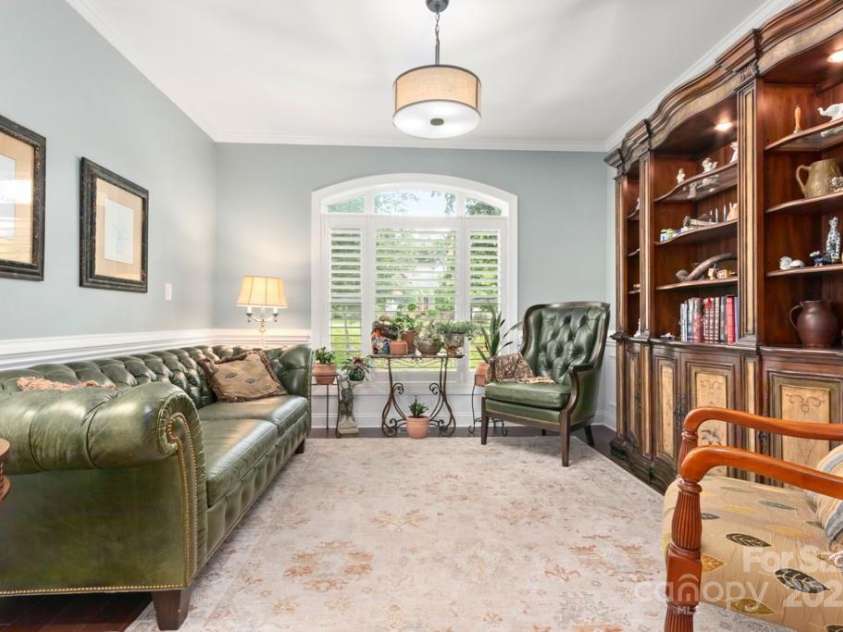 206 Oxford Place Drive, Fort Mill, SC 29715.  MLS# CAR4248553, YatesRealty ID 9999. Office / zen space