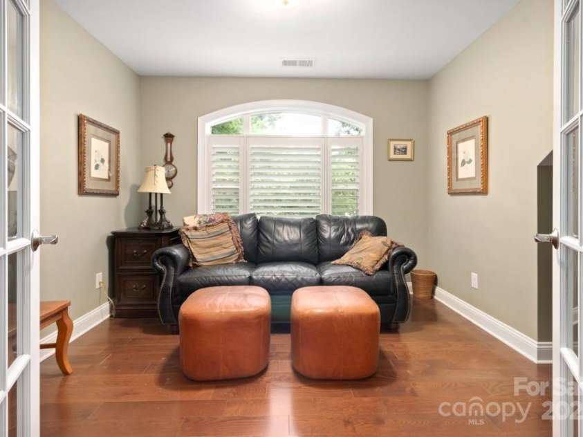 206 Oxford Place Drive, Fort Mill, SC 29715.  MLS# CAR4248553, YatesRealty ID 9999. Upstairs bonus space
